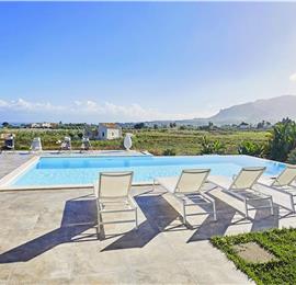 4  bedroom villa with pool, Scopello, sleeps 8